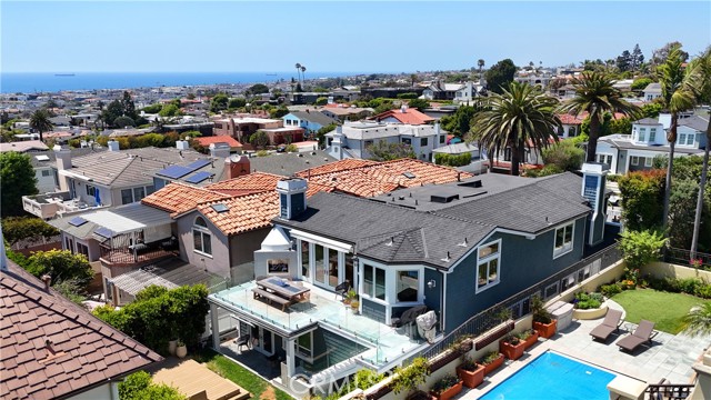 1026 Duncan Avenue, Manhattan Beach CA: https://media.crmls.org/medias/f064967d-2acc-49a0-a6da-22bae553c7b6.jpg
