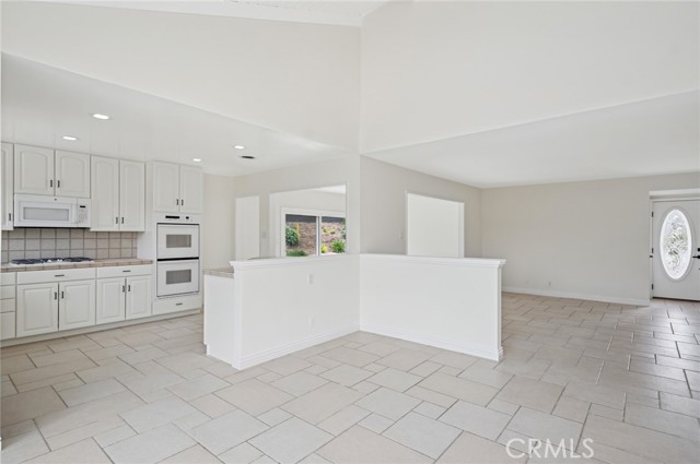 33182 Blue Fin Drive, Dana Point CA: https://media.crmls.org/medias/f064bdc0-269d-4975-a3de-b0801da5b8db.jpg