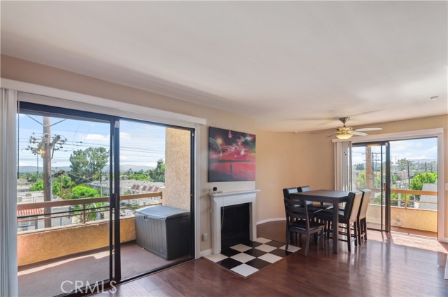 8710 Independence Avenue, Canoga Park CA: https://media.crmls.org/medias/f0655b69-37e9-440b-a28b-49e040018cbf.jpg