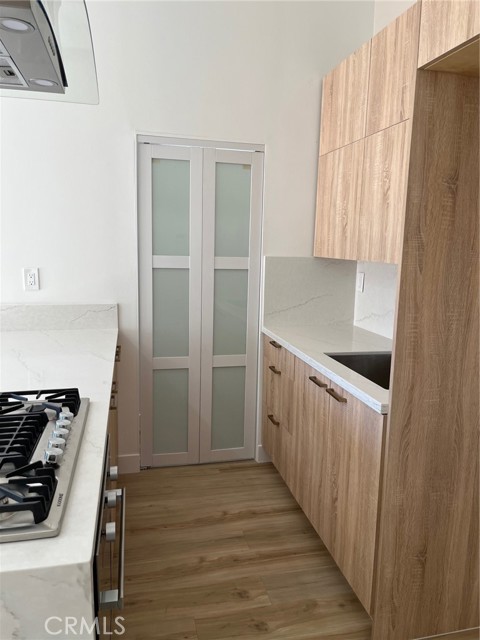 Image 3 of 21 For 566 Wamblee Lane 2