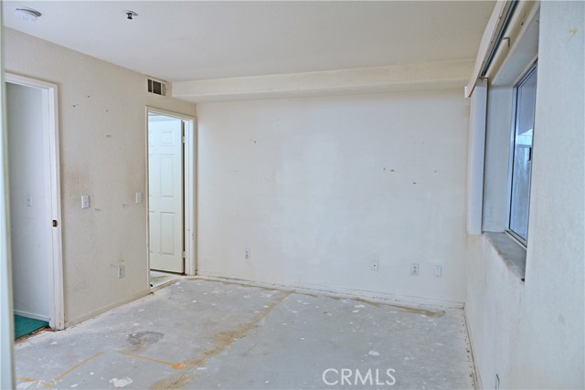 15114 Sherman Way, 114 photo 69