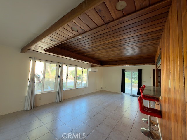 https://media.crmls.org/medias/f066447e-0198-4d21-ab9d-3520e92004e3.jpg?preset=X-Large