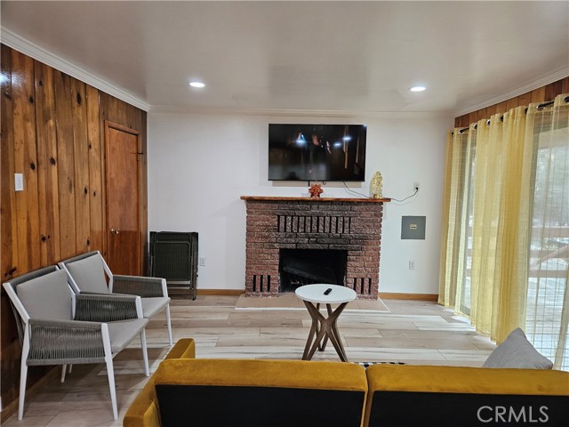 Detail Gallery Image 15 of 26 For 32868 Deer Ln, Running Springs,  CA 92382 - 2 Beds | 2 Baths