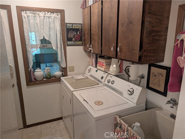 Detail Gallery Image 14 of 44 For 31 Matterhorn Dr, Bridgeport,  CA 93517 - 3 Beds | 2 Baths