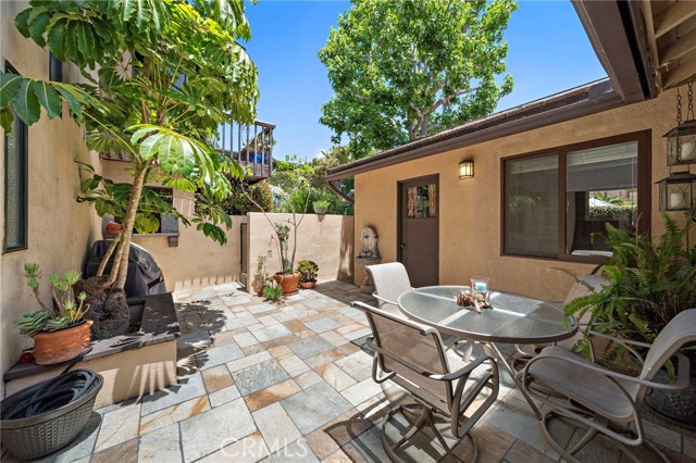 318 Avenida Santa Margarita, San Clemente CA: https://media.crmls.org/medias/f066d9b8-8dd5-4fcb-8882-5f3bf4d19000.jpg