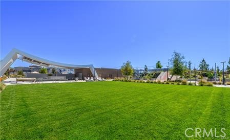 https://media.crmls.org/medias/f067d8c3-2704-485c-87f9-5be2db824323.jpg?preset=X-Large