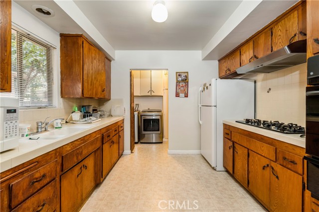 2010 Manhattan Beach Boulevard, Redondo Beach, California 90278, ,Residential Income,Sold,Manhattan Beach,PW23197106