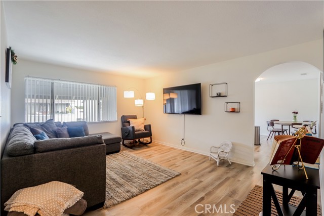 Detail Gallery Image 6 of 27 For 1250 S Brookhurst St #2063,  Anaheim,  CA 92804 - 3 Beds | 2 Baths