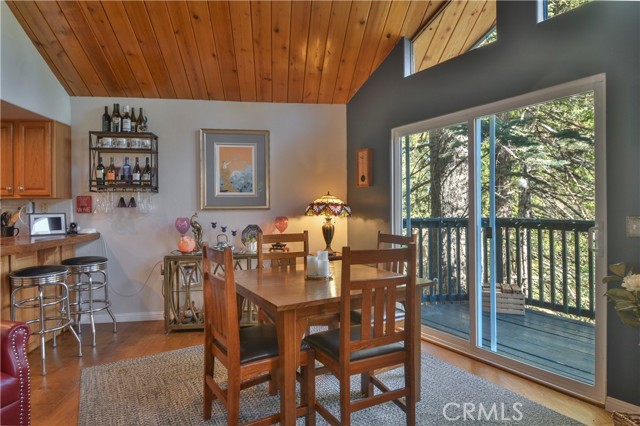 Detail Gallery Image 16 of 32 For 892 Bear Springs Rd, Twin Peaks,  CA 92391 - 2 Beds | 2 Baths