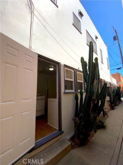 1750 3rd Street, Long Beach, California 90802, ,Multi-Family,For Sale,3rd,PW24057484