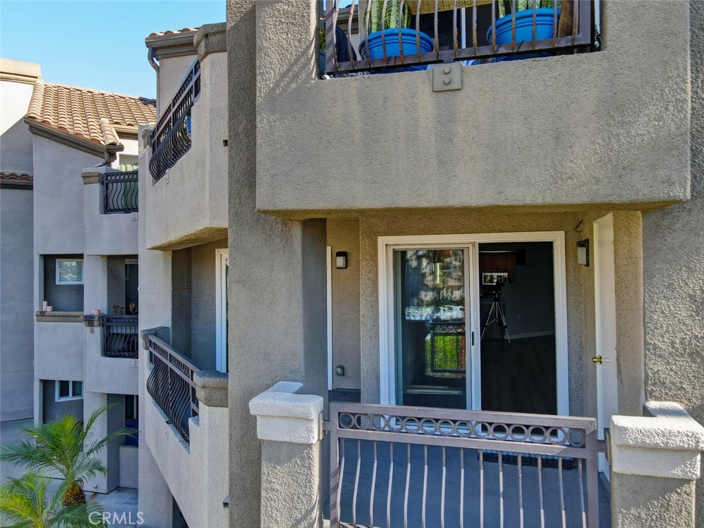 MLS #OC25252159 image #10