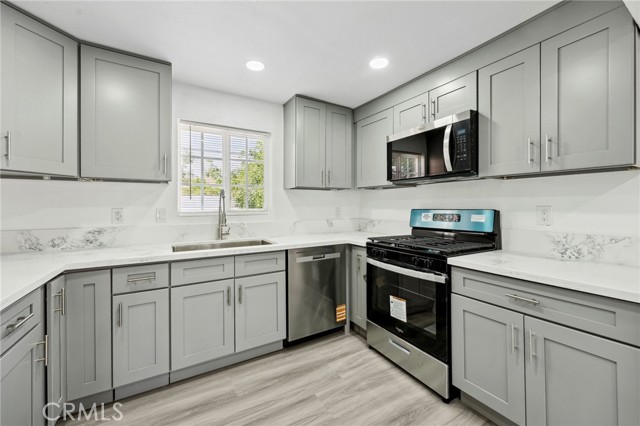 Detail Gallery Image 14 of 44 For 24688 Court St, San Bernardino,  CA 92410 - 3 Beds | 2 Baths