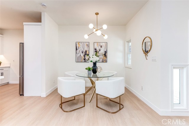 26 Seton, Irvine CA: https://media.crmls.org/medias/f06d9863-ae82-4885-baa3-9a1742607f32.jpg