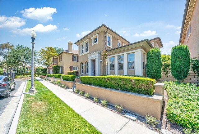 97 Twin Gables, Irvine CA: https://media.crmls.org/medias/f06dd65a-eef3-4691-9dd4-88ba41222dc5.jpg