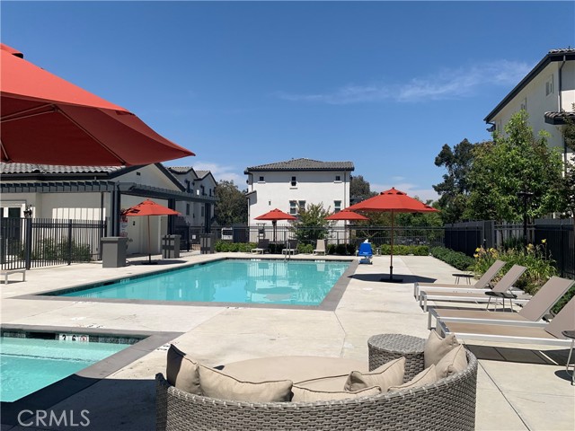 6 Oakmont Street, Phillips Ranch CA: https://media.crmls.org/medias/f06eec8c-371a-423e-b32f-d290a0cfe7e9.jpg