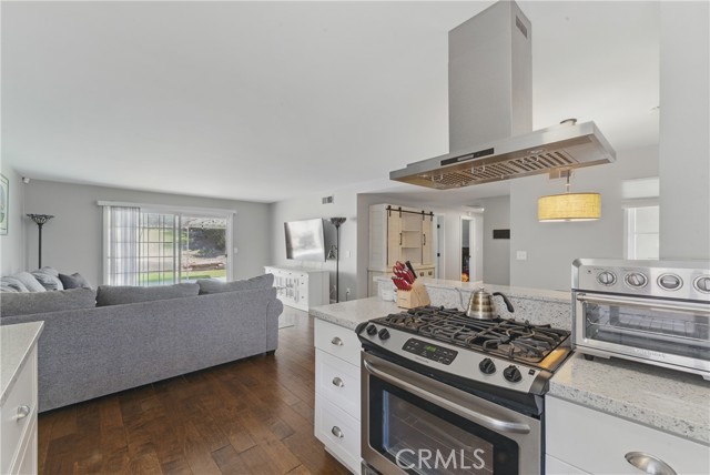 11618 Tigrina Avenue, Whittier CA: https://media.crmls.org/medias/f06f4eb3-11ec-4370-b6e0-c89d284499ac.jpg