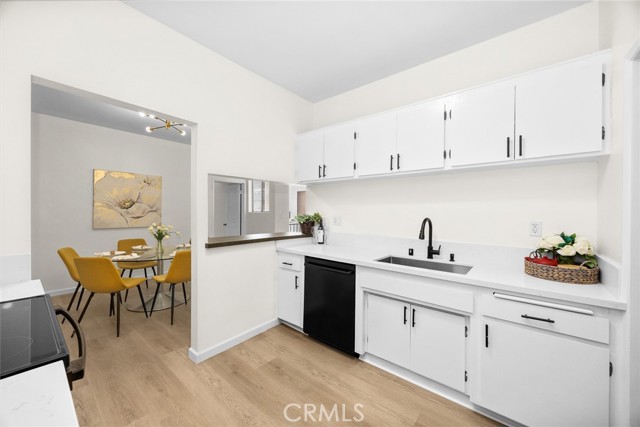 Detail Gallery Image 14 of 33 For 400 S La Fayette Park #213,  Los Angeles,  CA 90057 - 1 Beds | 2 Baths