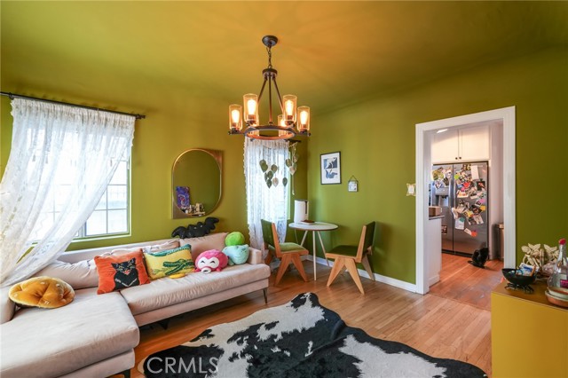 Image 11 of 71 For 1361 Armadale Avenue