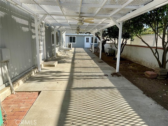 34793 The Farm Road, Wildomar CA: https://media.crmls.org/medias/f071ee59-9815-4f61-8841-2ad51c51b09a.jpg