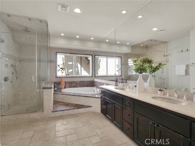 Detail Gallery Image 26 of 60 For 4862 Galendo St, Woodland Hills,  CA 91364 - 6 Beds | 6 Baths