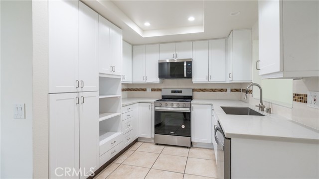 3747 Oak Glen Drive, Newbury Park CA: https://media.crmls.org/medias/f0727aed-481e-436b-ad35-cd90861e6c5e.jpg