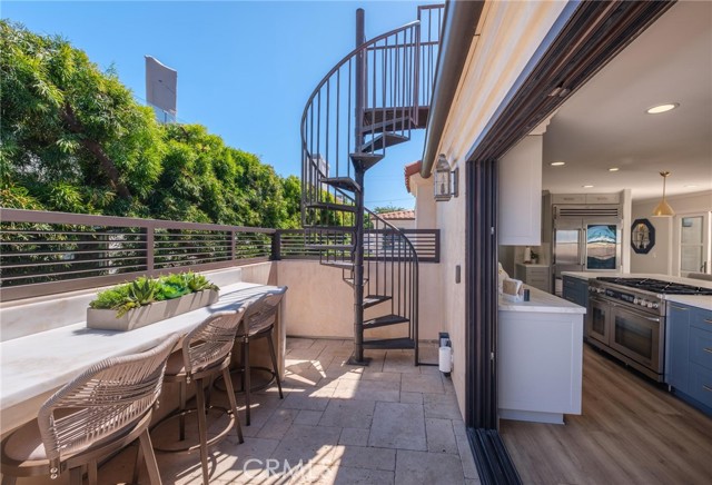 Image 67 of 75 For 1001 4th  