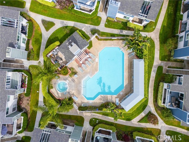 Image 37 of 49 For 12109 Sylvan River 131