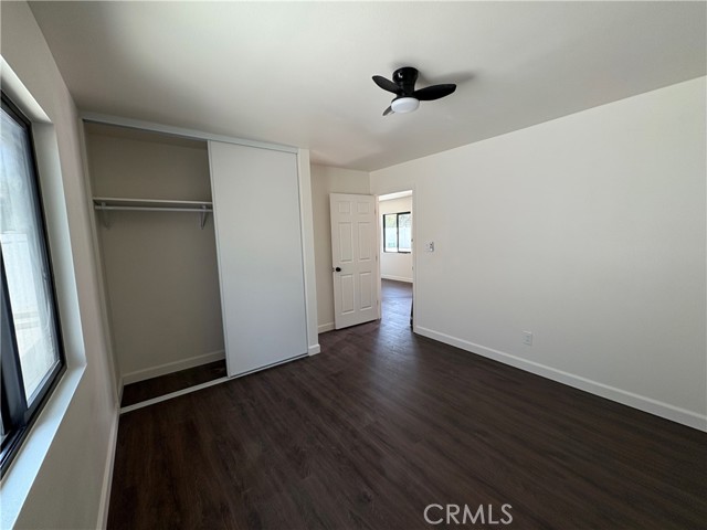 15356 Merrill Avenue, Fontana CA: https://media.crmls.org/medias/f073f9dd-a10a-46c9-8d90-2c824ad46110.jpg