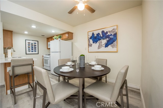 Detail Gallery Image 3 of 30 For 1114 W Blaine St #105,  Riverside,  CA 92507 - 2 Beds | 1 Baths