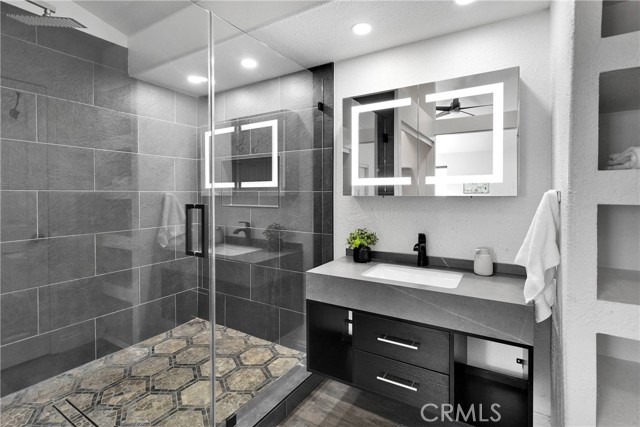 12725 Sundown Road, Victorville CA: https://media.crmls.org/medias/f076124e-0a55-46d5-9951-b6f6ffde1e65.jpg