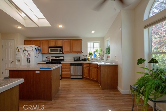 34689 Whispering Springs Lane, Tollhouse CA: https://media.crmls.org/medias/f076698f-8879-4f22-928a-b6f37e46cf31.jpg