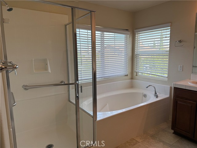 Detail Gallery Image 6 of 10 For 14626 Ithica Dr, Corona,  CA 92880 - 5 Beds | 3 Baths