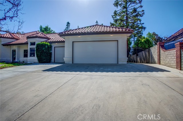 Detail Gallery Image 8 of 75 For 7509 Calle Sagrada, Bakersfield,  CA 93309 - 4 Beds | 5 Baths