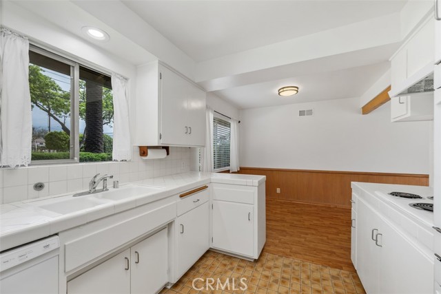 Detail Gallery Image 23 of 41 For 1601 S 8th Ave, Arcadia,  CA 91006 - 3 Beds | 2 Baths