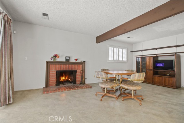 1540 238th Street, Harbor City CA: https://media.crmls.org/medias/f079b557-84b8-4afd-8f3e-460a5efbc77e.jpg