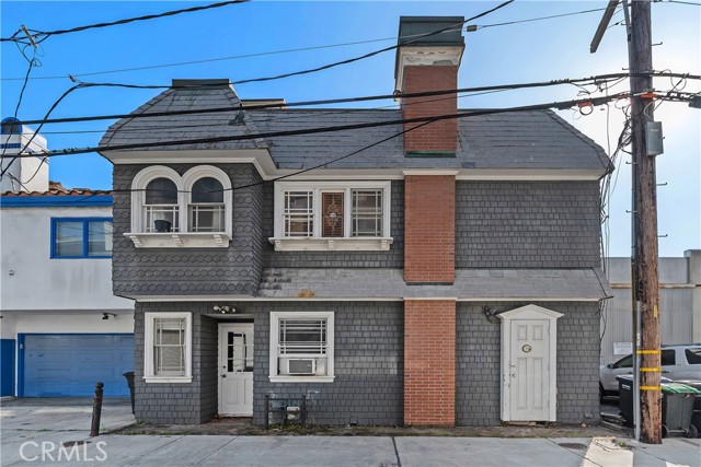 Detail Gallery Image 41 of 44 For 505 29th, Newport Beach,  CA 92663 - 4 Beds | 4 Baths