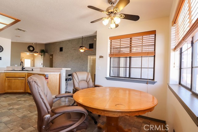 Detail Gallery Image 13 of 42 For 1348 Redwood Ave, Needles,  CA 92363 - 4 Beds | 2 Baths