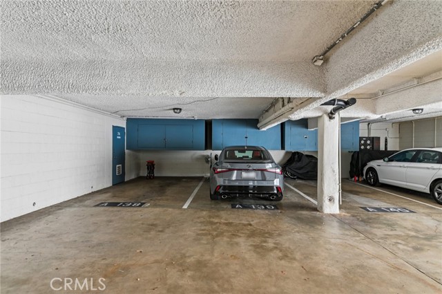 641 Prospect Avenue, Redondo Beach, California 90277, 1 Bedroom Bedrooms, ,1 BathroomBathrooms,Residential,For Sale,Prospect,SB25233128