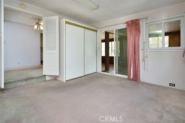 631 N Evergreen Street, Burbank CA: https://media.crmls.org/medias/f07beaf6-1402-46a4-ae95-01564ad99083.jpg