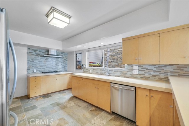 Detail Gallery Image 12 of 34 For 1006 Bay Front, Newport Beach,  CA 92662 - 4 Beds | 5 Baths
