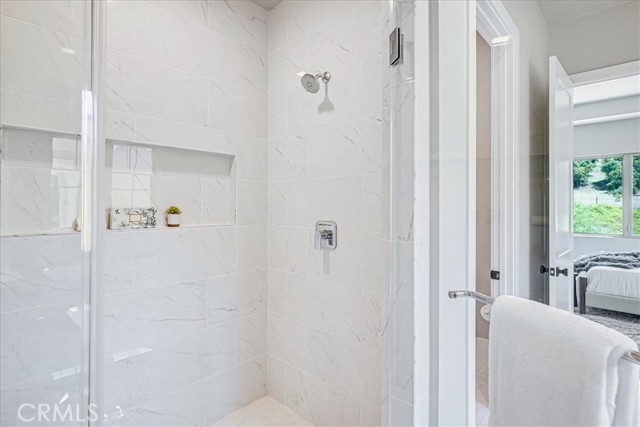 100 Bozeman, Irvine CA: https://media.crmls.org/medias/f07cf1c0-407c-42f2-8f07-512a679c0bdb.jpg