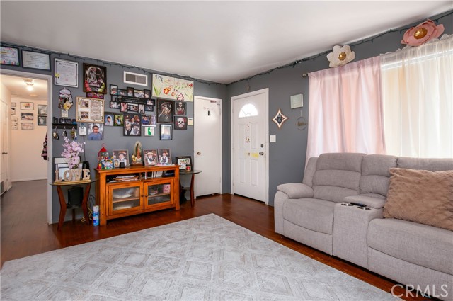 Detail Gallery Image 10 of 19 For 1017 W Avenue H8, Lancaster,  CA 93534 - 4 Beds | 2 Baths