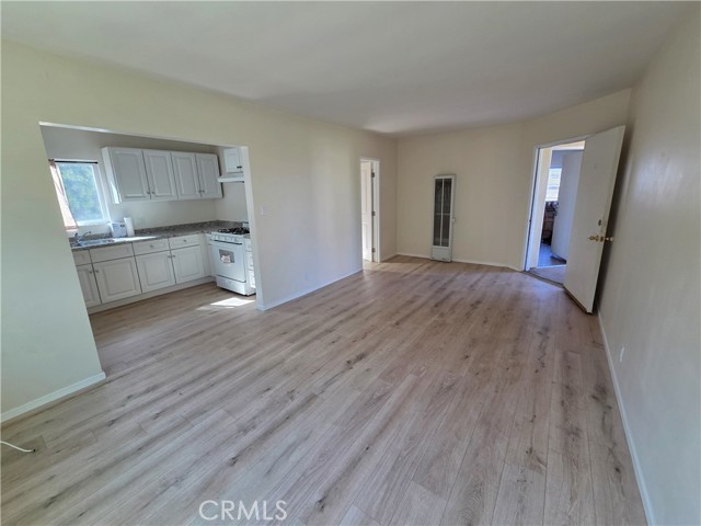 24425 Hawthorne BLVD Unit: C