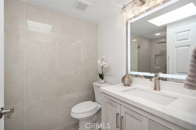 5354 Algarrobo, Laguna Woods CA: https://media.crmls.org/medias/f07f72d0-11aa-4b1a-81e7-d998d610c782.jpg