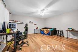 https://media.crmls.org/medias/f07f7ccf-47ec-4c2a-bbef-90c1abdd2bf5.jpg?preset=X-Large