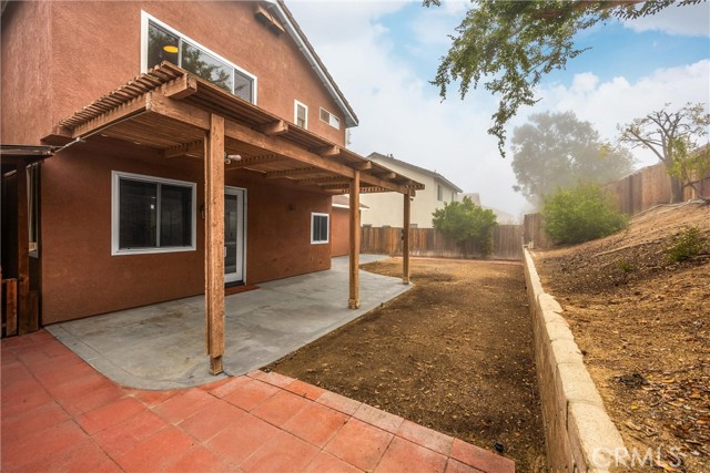 1443 Sutherland Drive, Riverside CA: https://media.crmls.org/medias/f07fb12e-0e0d-4f98-9acf-8ee9971dbc29.jpg