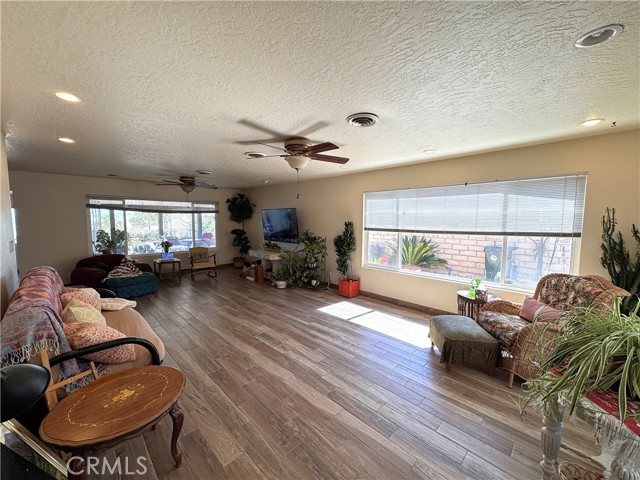 Detail Gallery Image 12 of 59 For 27568 Linda Vista Rd, Barstow,  CA 92311 - 3 Beds | 2 Baths