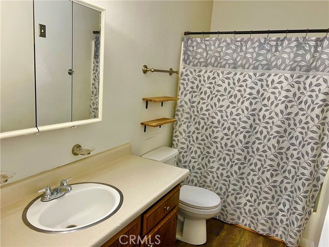 Detail Gallery Image 13 of 51 For 806 Mountain Ln, Big Bear City,  CA 92314 - 3 Beds | 2 Baths