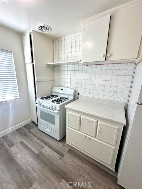 Detail Gallery Image 5 of 18 For 6400 Camellia, Los Angeles,  CA 91606 - – Beds | – Baths