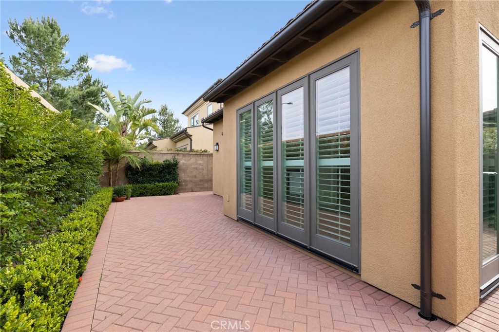 MLS #OC25268470 image #9